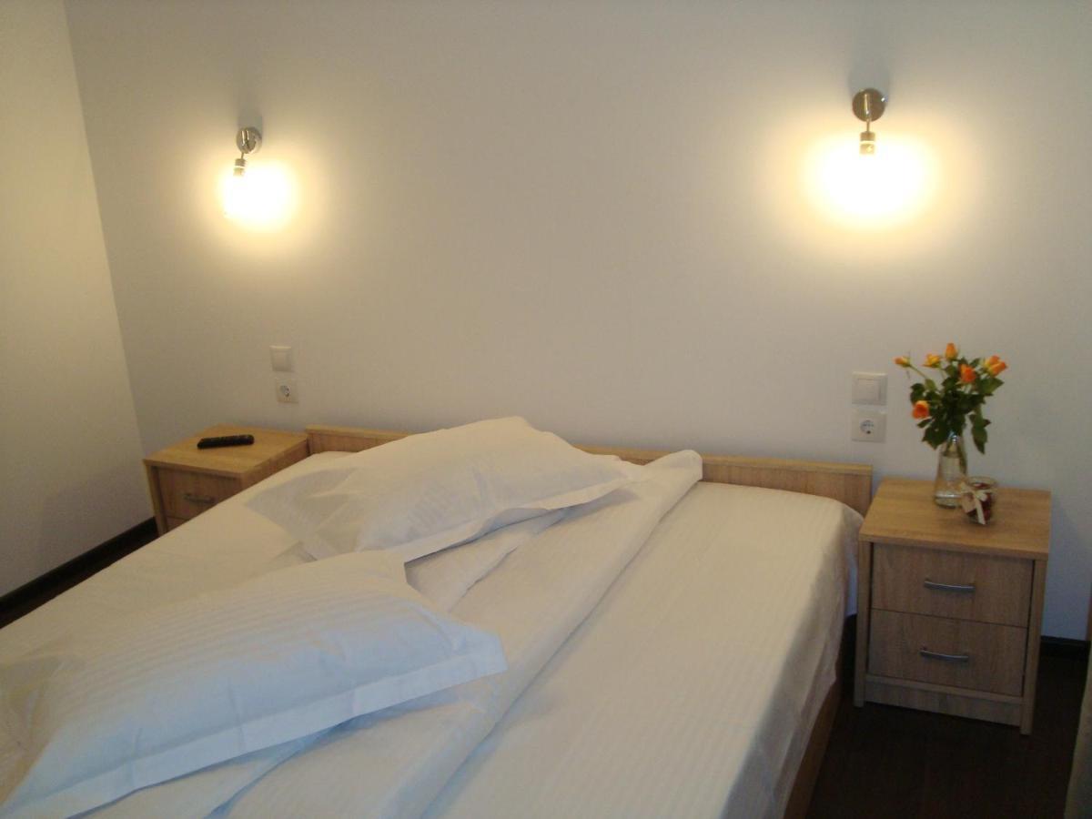 Casa Cu Flori Hotel Buşteni Eksteriør billede