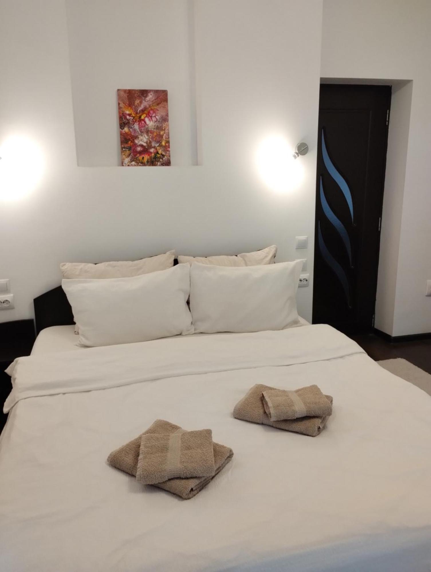 Casa Cu Flori Hotel Buşteni Eksteriør billede